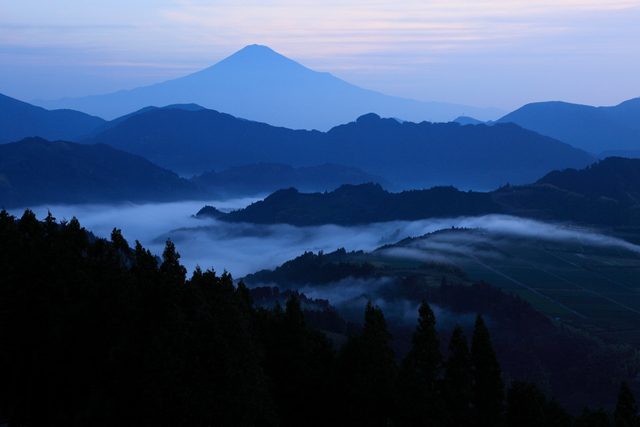 Fotolia_36517086_S山（年神様）.jpg